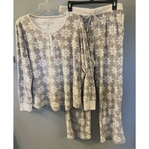 Nautica Womens 2 Pc Pajama Set Snowflakes Gray/White Size Large
